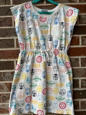 B1G2F 🚨 Hanna Andersson White Star Wars Icon Print Casual Dress